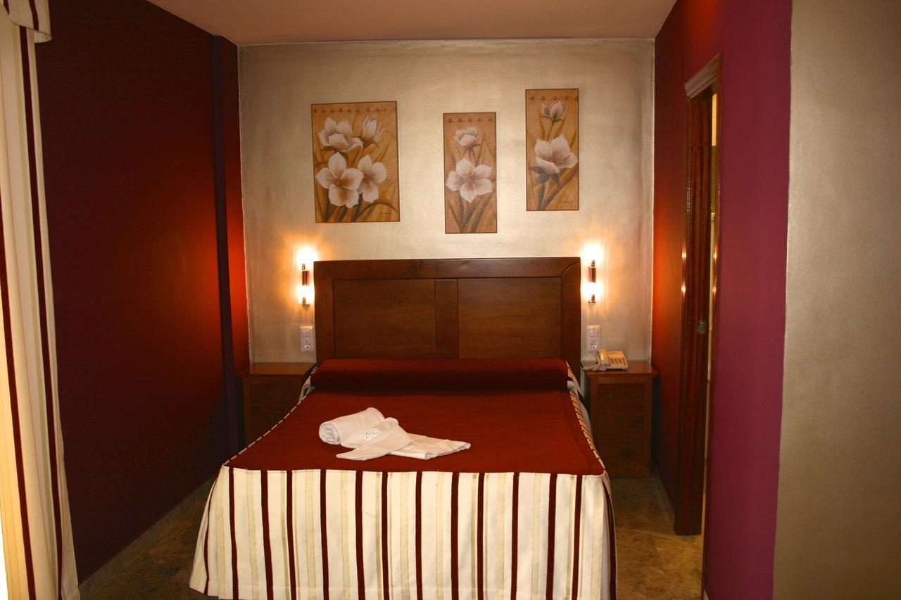 Apartamentos La Fuente Cordoba Room photo